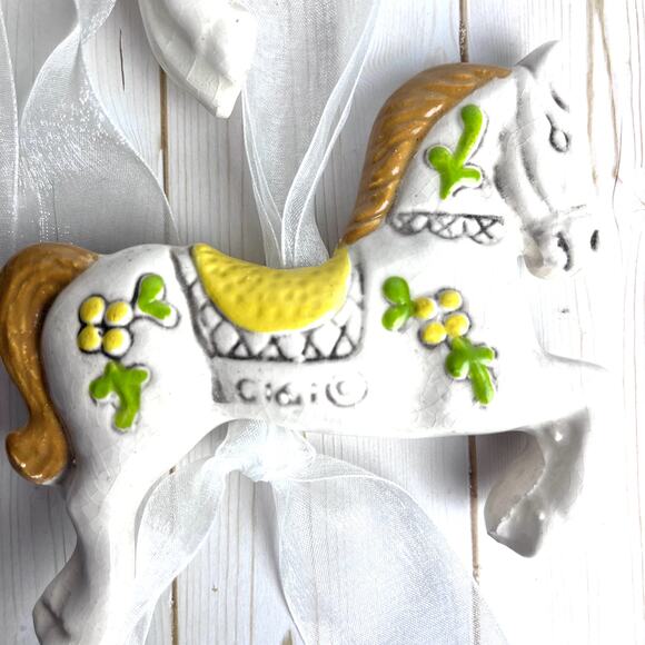 Pair GiGi VTG 70s Carousel Horse Ceramic Figurine Decor Ornament White Fairytale - Picture 5 of 10